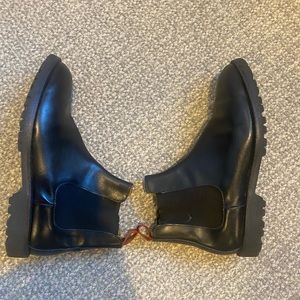 Allen Edmonds Chelsea Boot (Tate) in Black